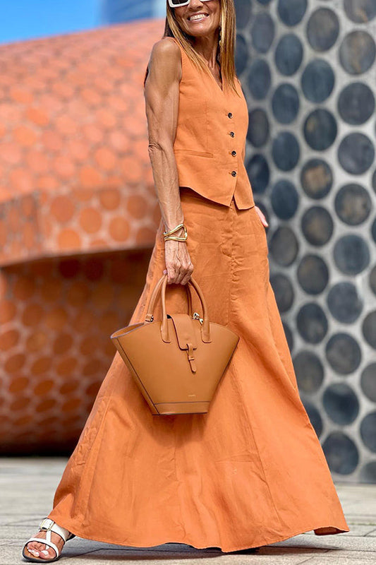 Conjunto de falda y chaleco con botones