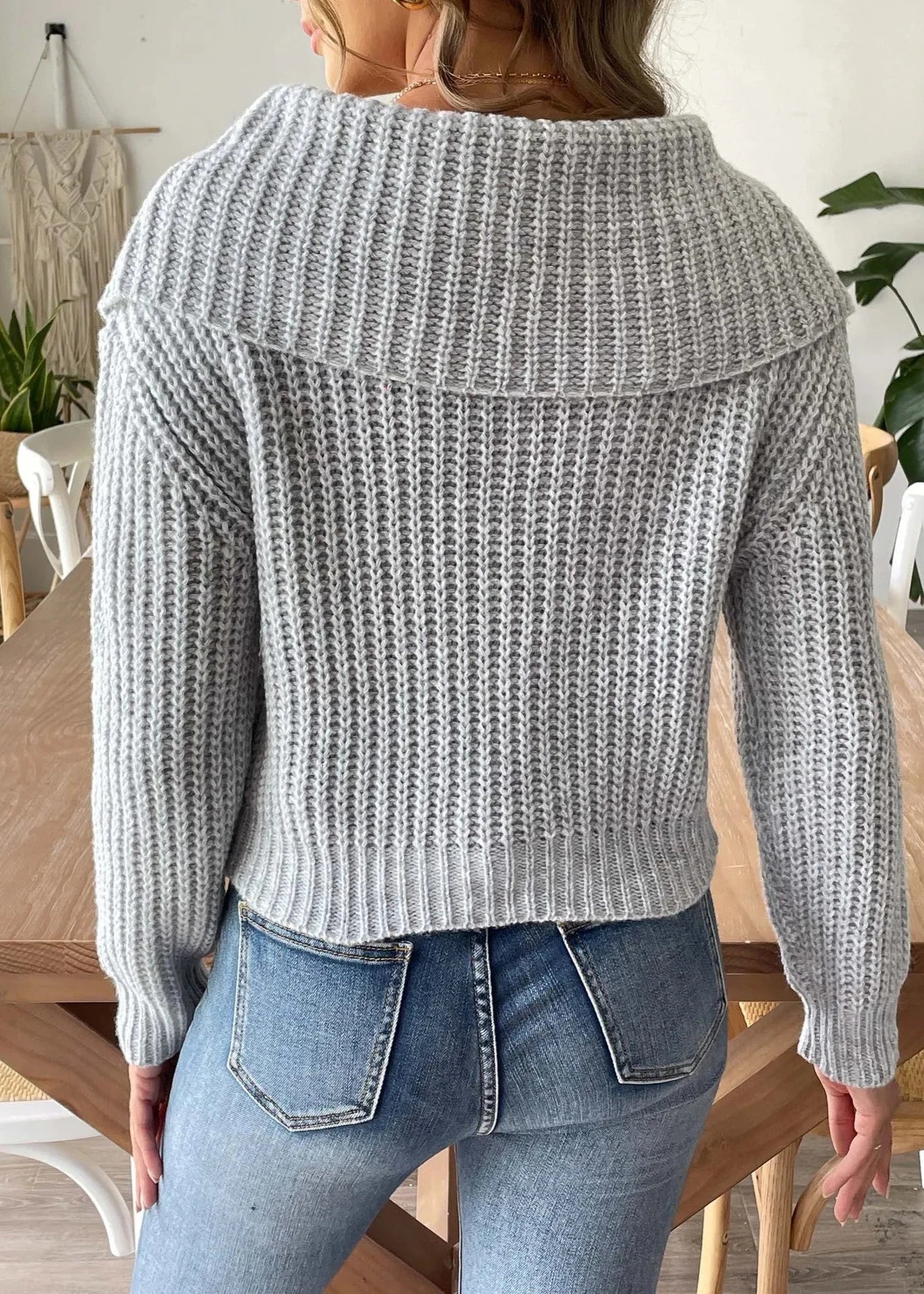 Women's Short Beaded Lapel Sweater - Chic & Stylish