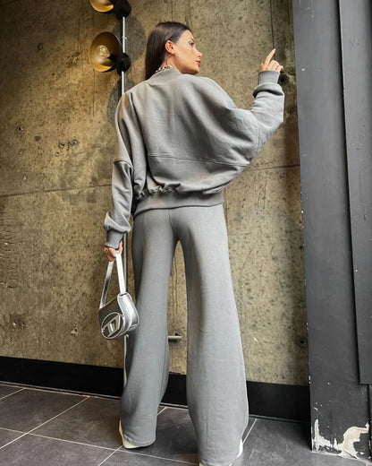 Urban Chic - Green ZippeRed Cardigan and Trousers Set