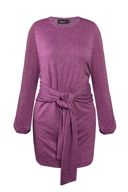 Nuevo mini vestido con cinturón