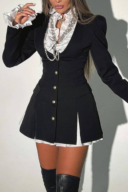 Vestido mini blazer plisado con botones y camisa con volantes en contraste de Altair