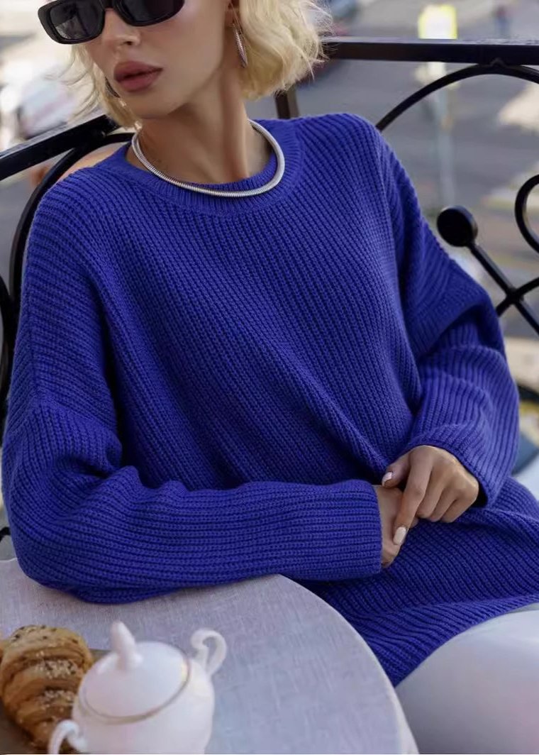 Effortlessly Chic - Women's Round Neck Loose Sweater