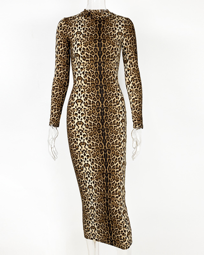 Slim-Fit Leopard Print Long-Sleeved Dress