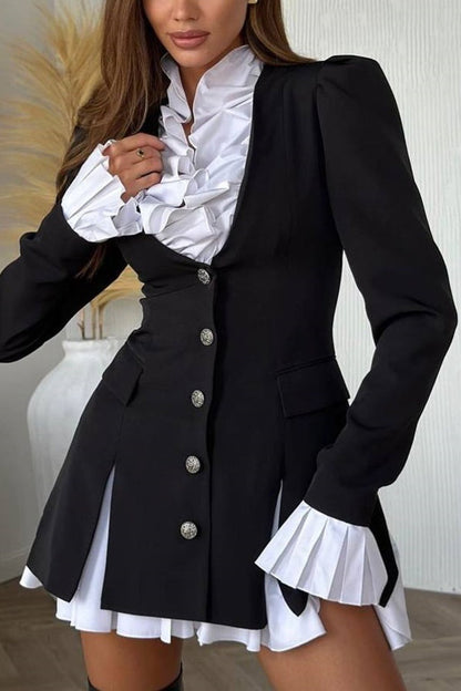 Vestido mini blazer plisado con botones y camisa con volantes en contraste de Altair