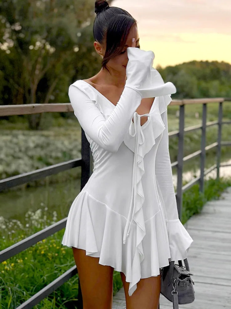 Falda corta ajustada con volantes y escote en V profundo para mujer, vestido de fiesta de noche con mangas acampanadas y volantes, ropa de calle para otoño