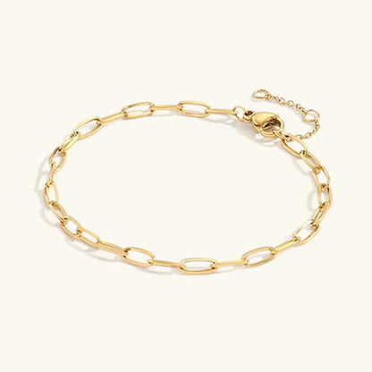 Elara Gold Paperclip Bracelet