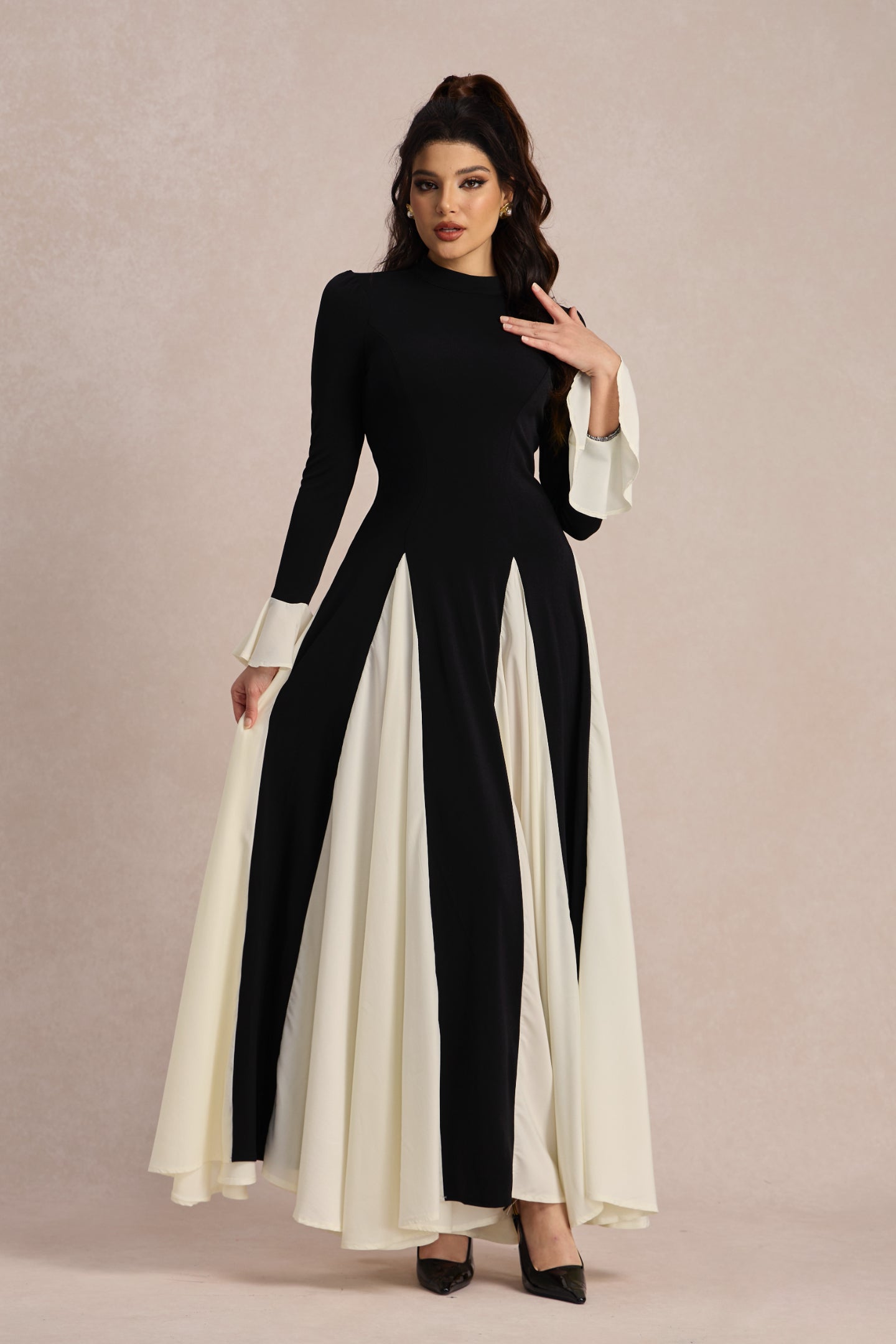 Vestido largo con volantes y bloques de color Aurora 