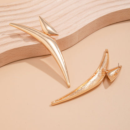 Nova Curve - Sculptural Statement Earrings