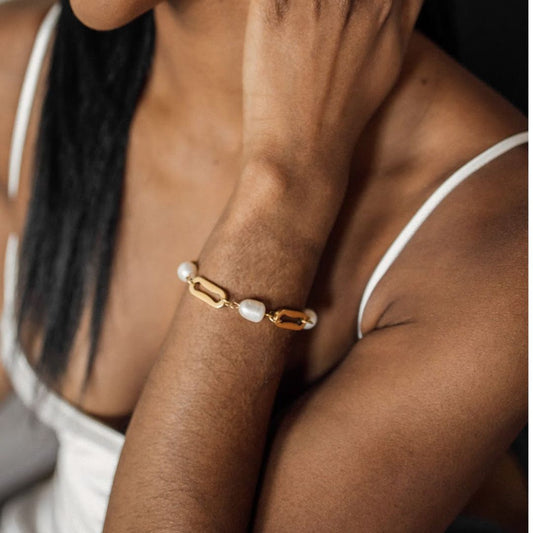 Isla Pearl Link Gold Bracelet