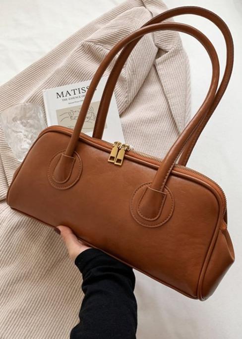 StructuRed Vintage Shoulder Bag