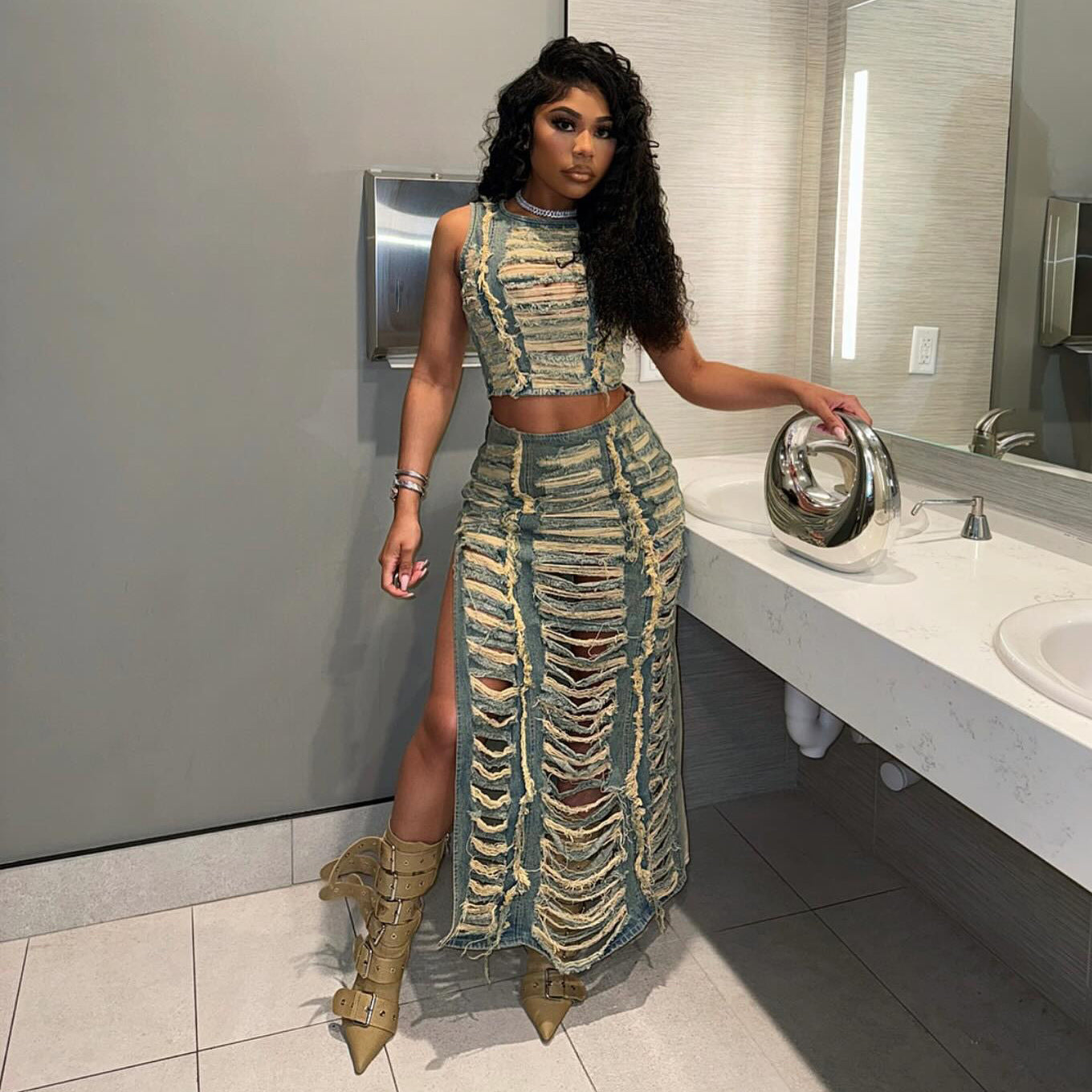 Traje de mezclilla para mujer, chaleco personalizado usado a mano, conjunto de falda de mezclilla con abertura alta