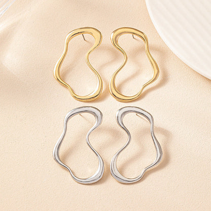 Mira – Abstract Wave Open Hoop Earrings