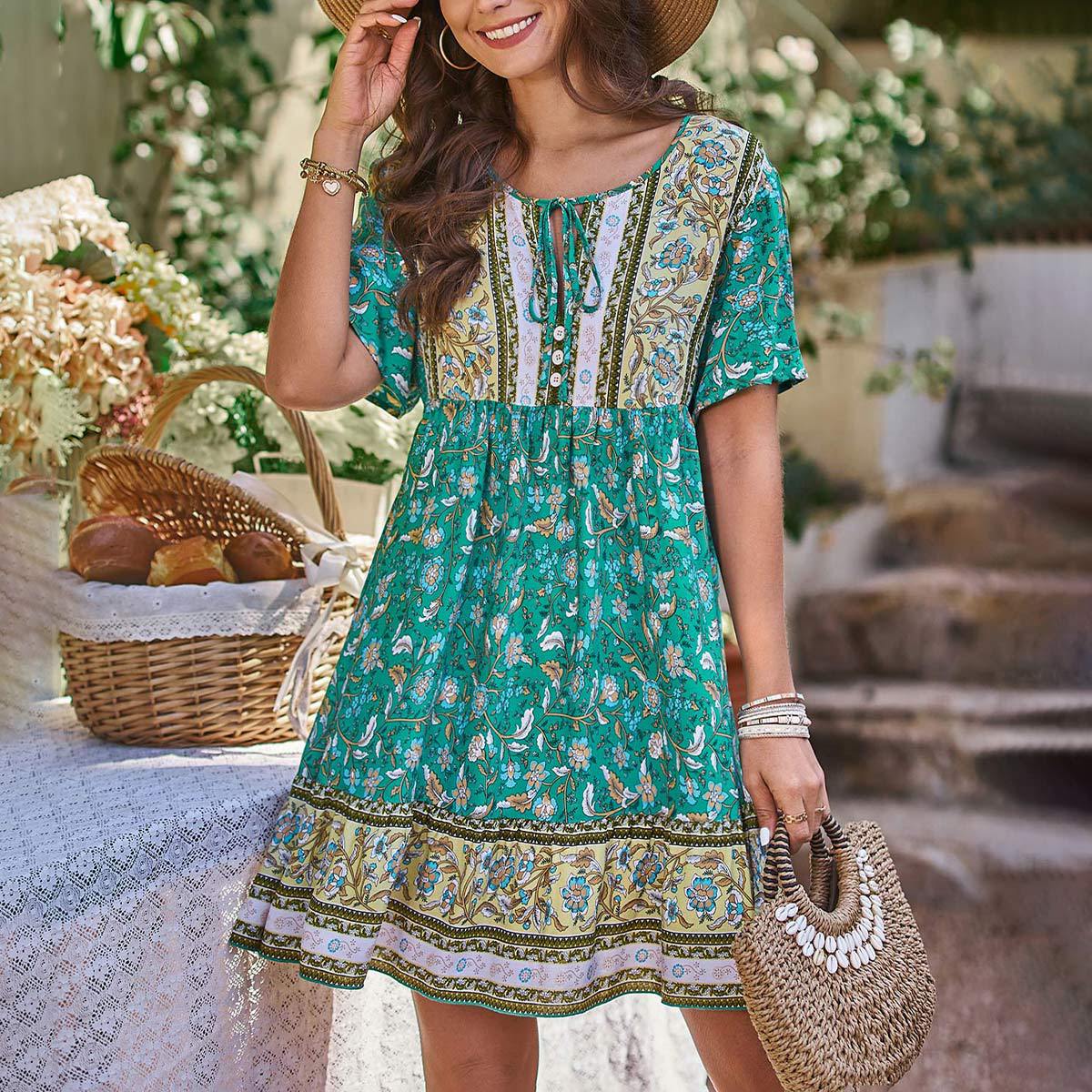 Vestido bohemio de rayón con estampado floral verde en forma de A