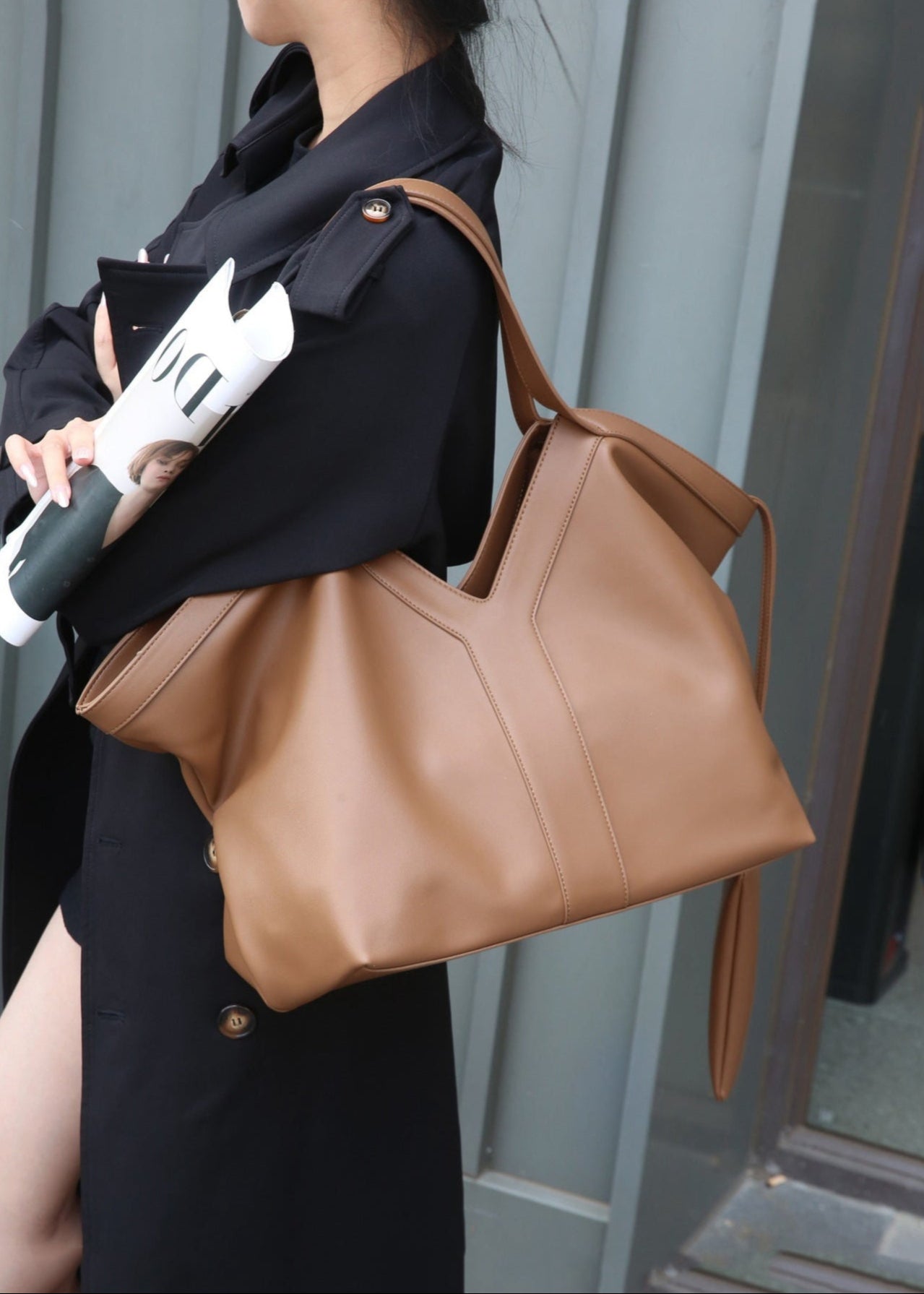 Valencia - Oversized Leather Tote Bag