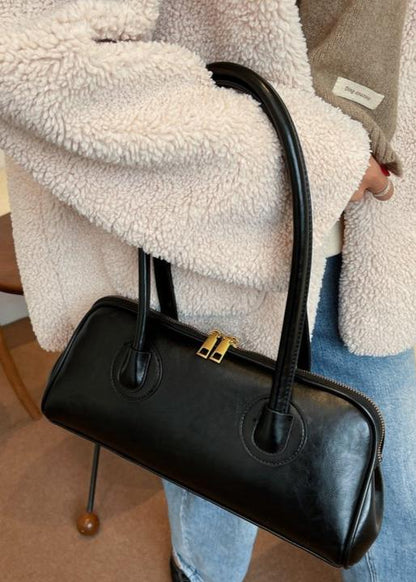 StructuRed Vintage Shoulder Bag