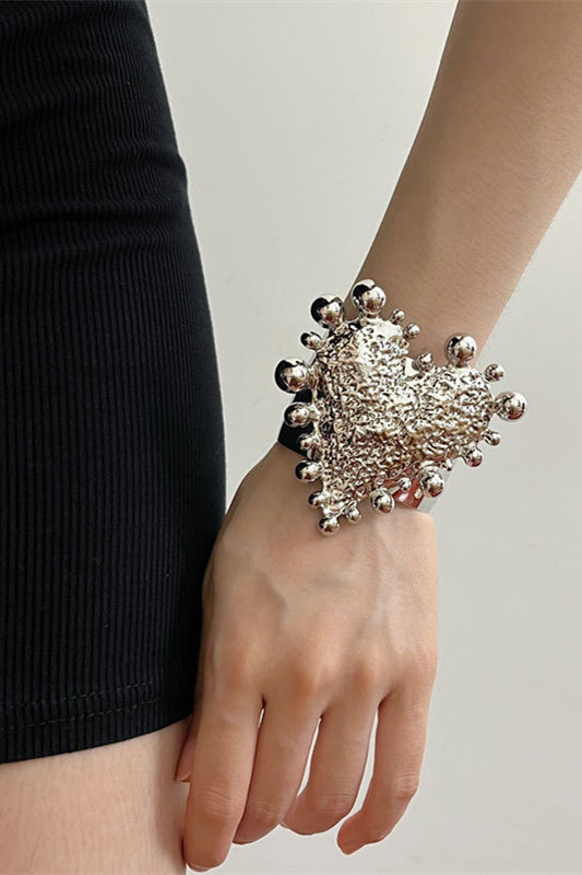 Retro Heart-shaped Bracelet