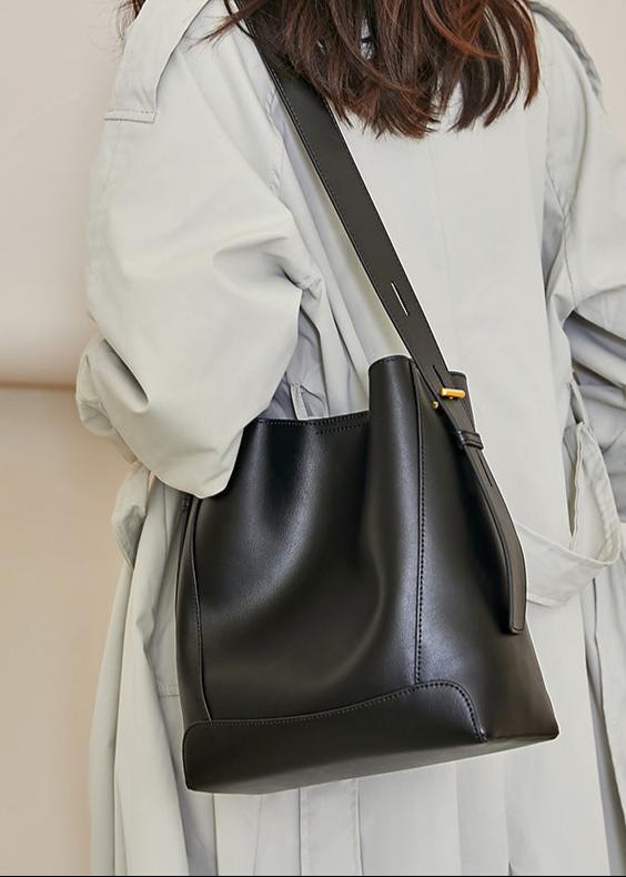 Versatile-Commuter Bucket Bag
