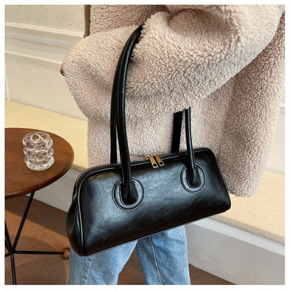 StructuRed Vintage Shoulder Bag