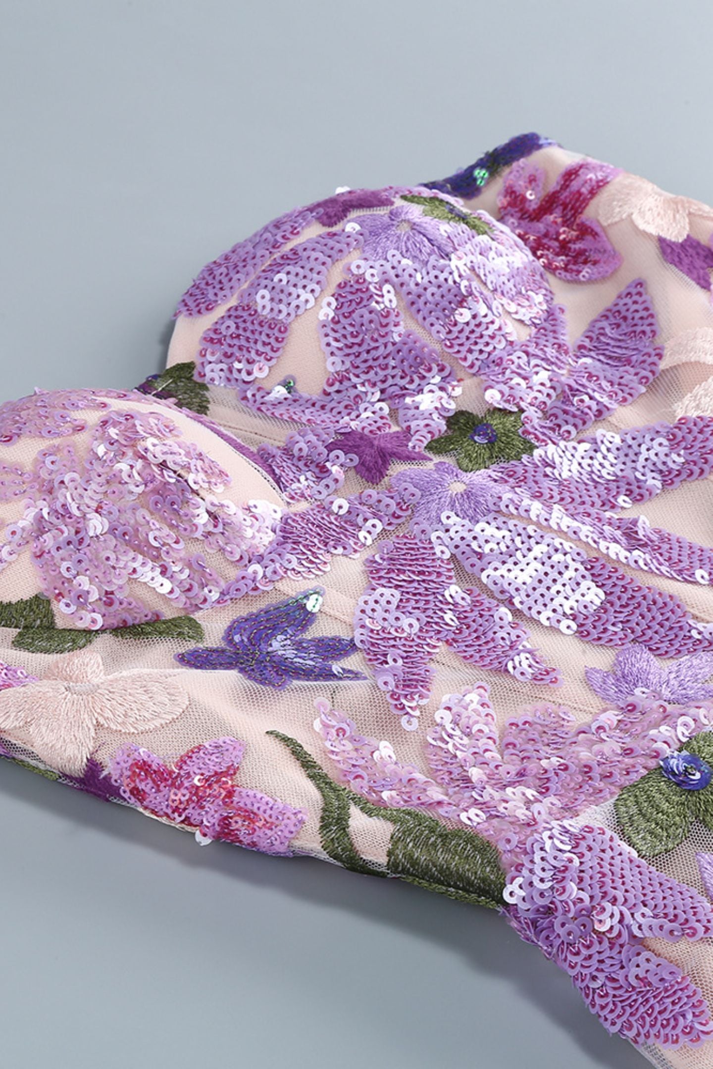 Vestido largo sin tirantes con bordado floral Aurora 