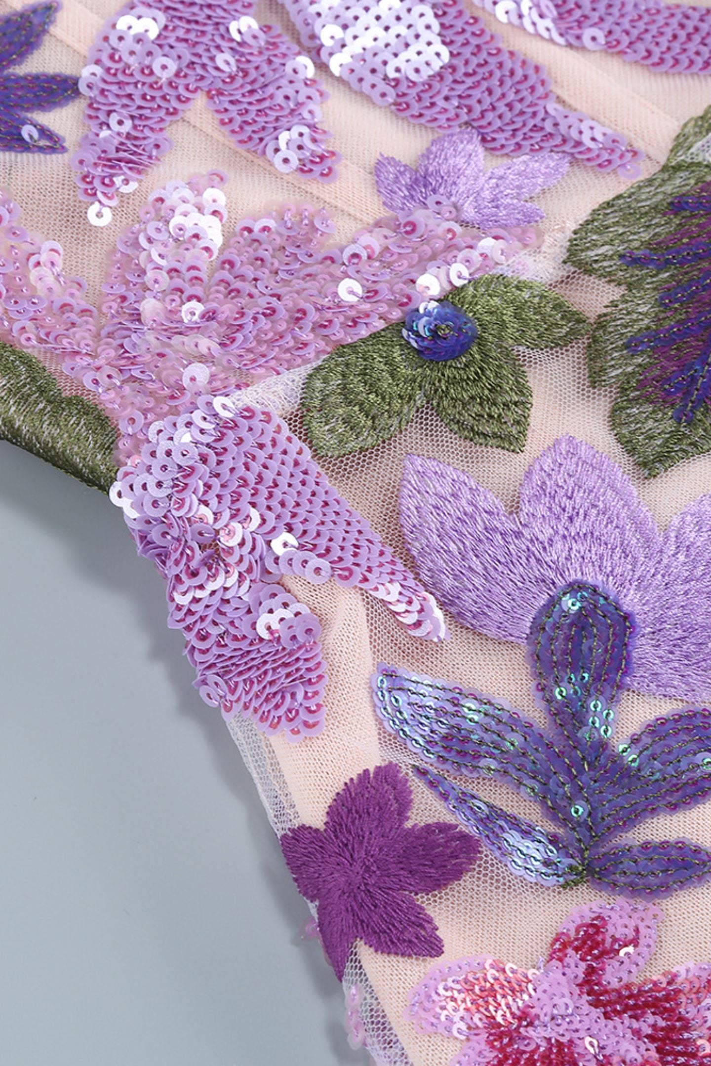 Vestido largo sin tirantes con bordado floral Aurora 