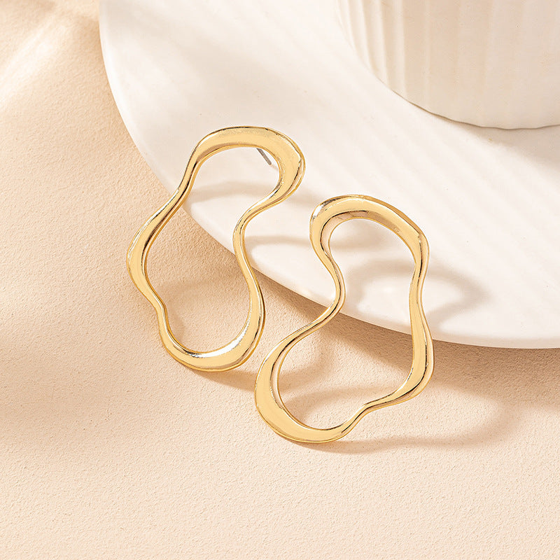 Mira – Abstract Wave Open Hoop Earrings