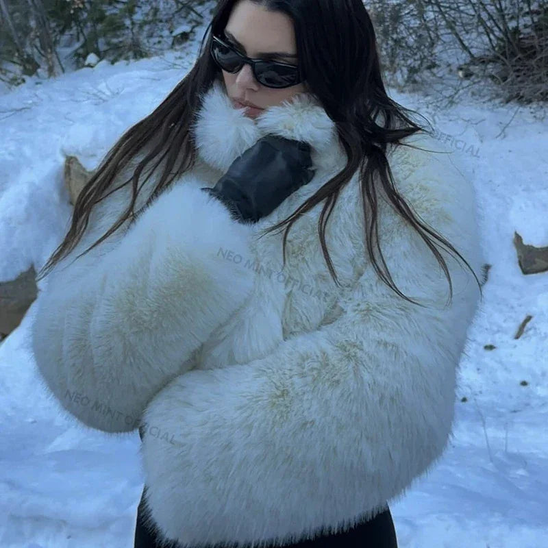 Brand Iconic Fashion Kendall Jenner Snow White Fox Fur Jacket Women Winter Fluffy Warm Faux Fur Coat Girls Streetwear
