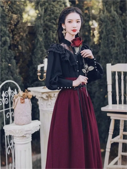 Conjuntos de falda gótica vintage de dos piezas para mujer, blusa con volantes de encaje negro, falda midi con cordones, trajes retro de otoño, atuendos Y2K