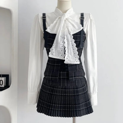 Conjunto de 3 piezas estilo retro coreano de otoño para mujer, camisa blanca, chaleco de tirantes y falda plisada, diseño de estilo universitario, moda Y2K.