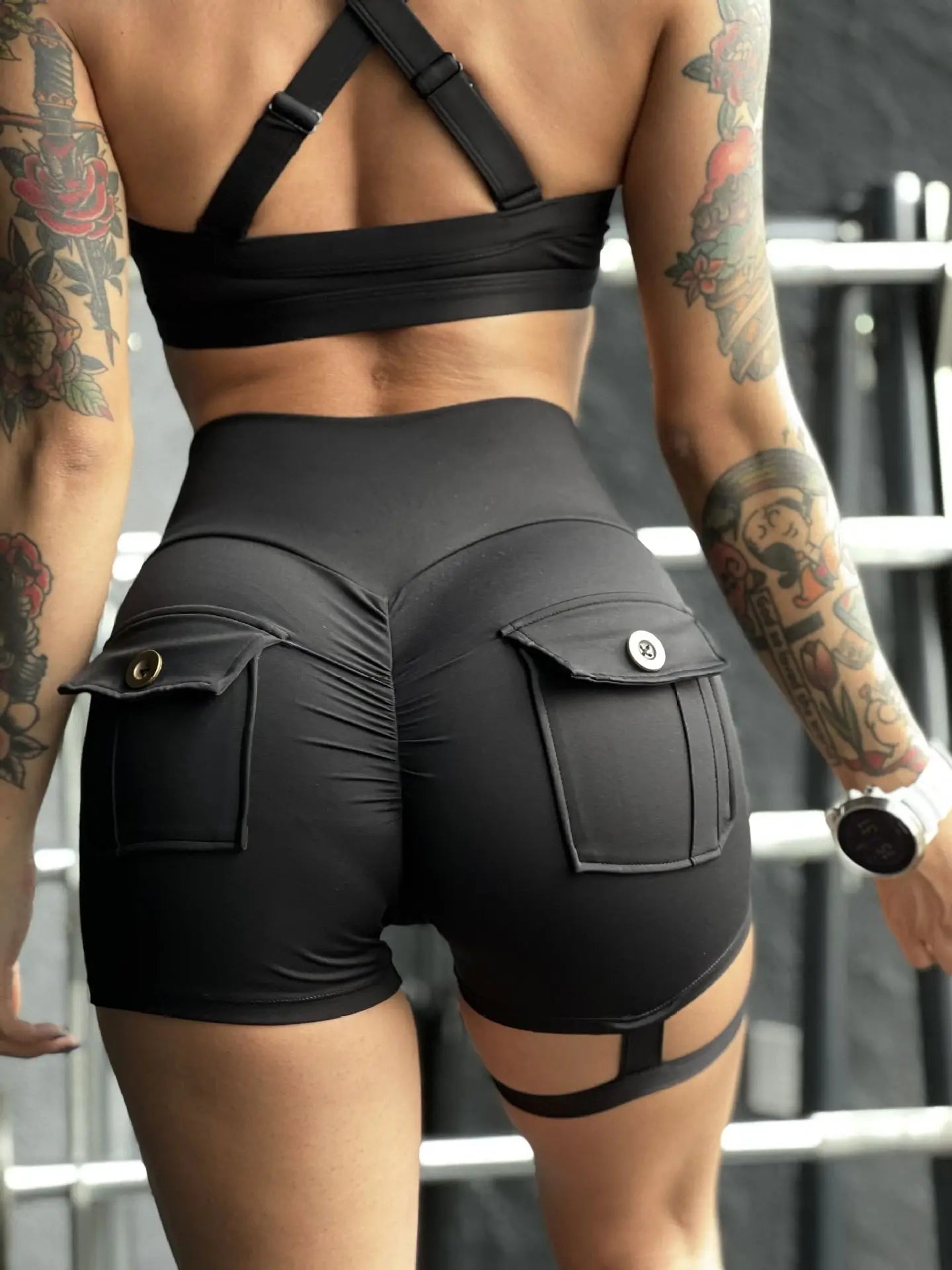 Cargo pocket fitness shorts women’s tight leg loop sweatpants peach butt yoga pants