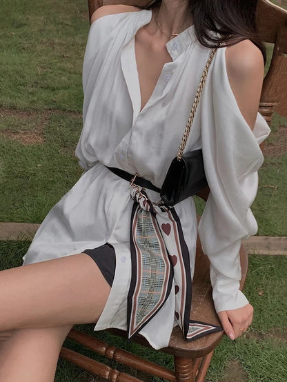 Camisa larga blanca elegante con hombros descubiertos para mujer, estilo coreano Dongdaemun, de alta calidad, con mangas abullonadas y cinturón, nueva