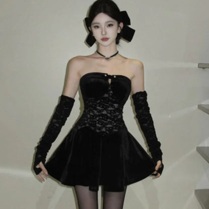 Minivestido gótico Y2K sin tirantes para mujer, vestido de fiesta de noche de retazos de encaje de terciopelo negro, corte en A, ajustado, sexy, para graduación, nuevo