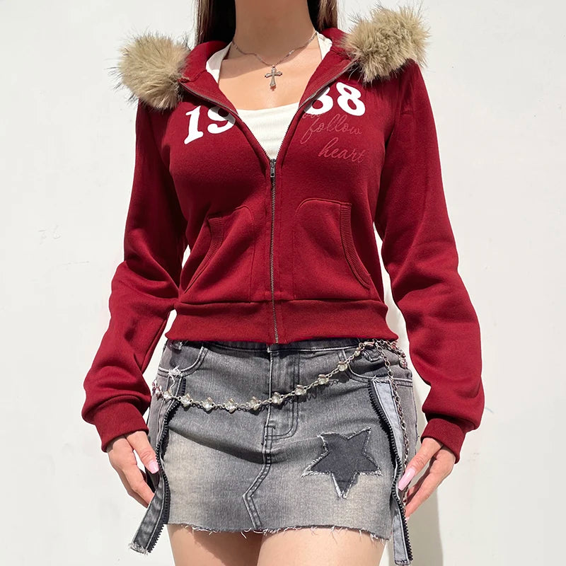 Sudadera con capucha y ribete de piel Y2K con estampado de letras rojas, abrigo con cremallera y bolsillo para mujer, ropa de calle de invierno de los 90, ropa de abrigo vintage