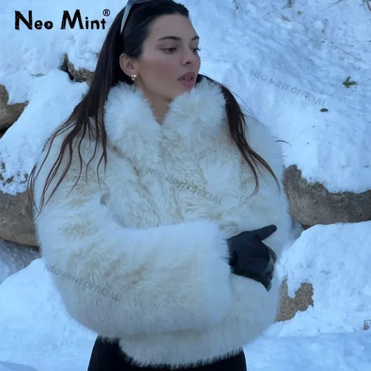 Brand Iconic Fashion Kendall Jenner Snow White Fox Fur Jacket Women Winter Fluffy Warm Faux Fur Coat Girls Streetwear