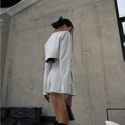 Designer Women’s Striped Set Casual Oversized Blazer Two Pieces Set For Women Pullover Long Sleeve Shirt Tops And Shorts