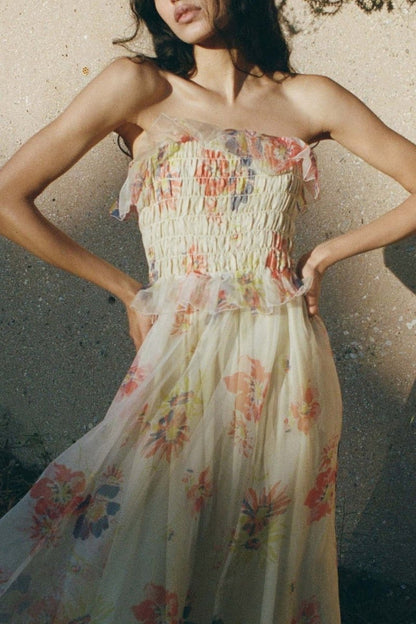 Vestido largo con volantes fruncidos y estampado de Alberta 