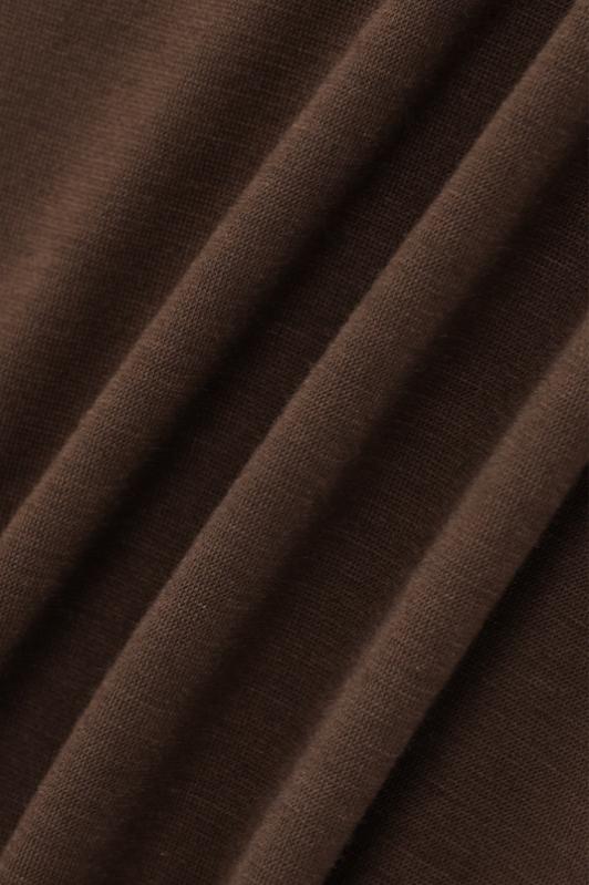 Vestido midi de punto acampanado con hombros descubiertos de Alisa 