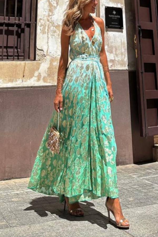 Vestido largo Bianca con cuello halter, corte A y estampado floral dorado degradado con efecto tie-dye