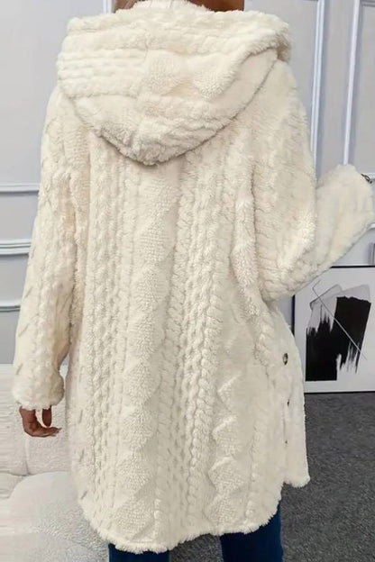 Abrigo de felpa con capucha y botones en la parte delantera con estampado texturizado de rombos