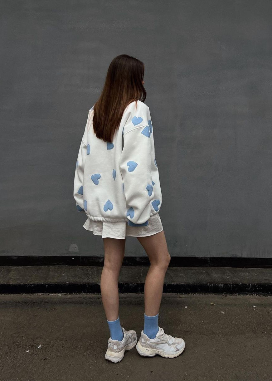Amour – White Sweatshirt with Blue Heart Appliqués