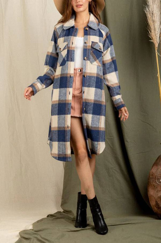 Abrigo con hombros caídos y estampado de cuadros