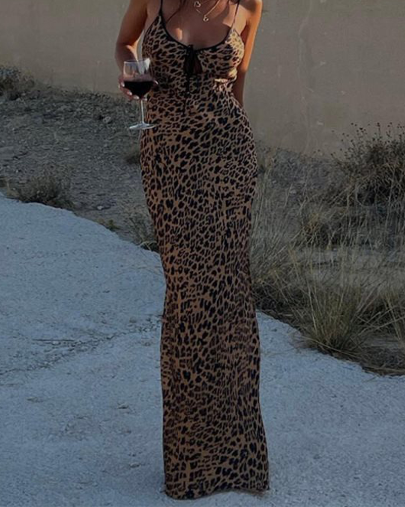 Leopard-Print Dress With A Bare Back