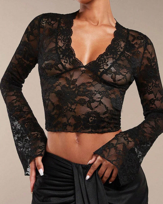 Slim Fit V-Neck Long Sleeve Lace Bottoming Shirt